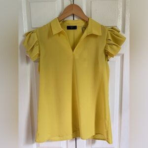 NWT T Tahari Ruffle Sleeve Top in Yellow Size Small